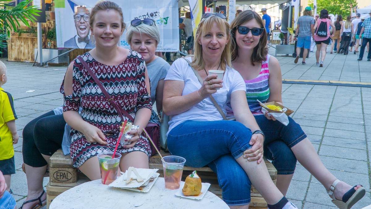 O Fotomagazin  I  pauls Soulfood Festival 2017 am Linzer Domplatzpauls Soulfood Festival 2017 am Linzer Domplatz